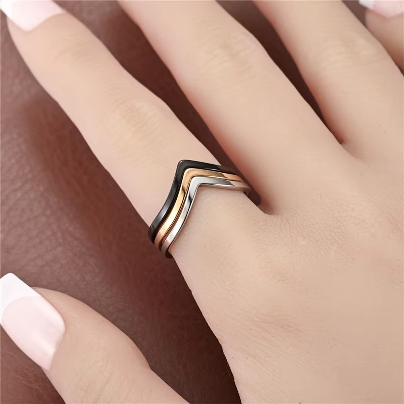 Minimalist Ring Stackable - Minimalist Irregular Chevron V Ring Thin